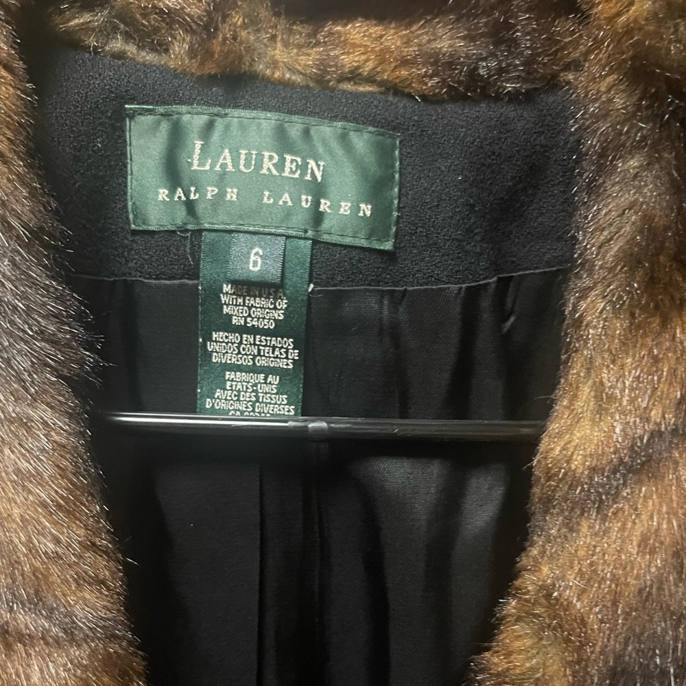 Vintage Ralph Lauren Women’s Size 6 Lined Jacket Black Faux Fur Collar 100% WOOL - Picture 2 of 6